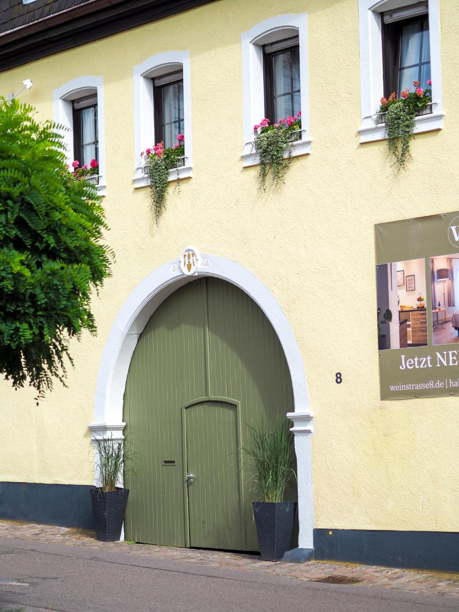 Weinstrasse No 8 "Einfach-Gut-Uebernachten" Leinsweiler Exterior foto